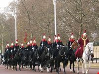 La sfilata delle guardie a cavallo su The Mall