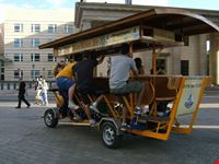 in bicicletta tutti insieme appassionatamente