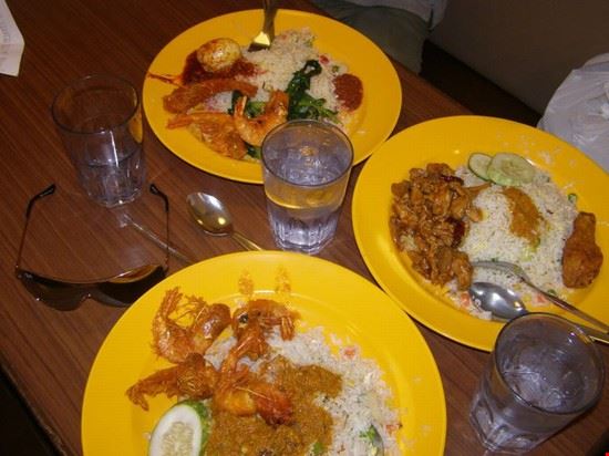  genting highland is a very beautiful place to visit in malaysia.Guys Is you want natural beauty,tropical climate & great food Must go genting highland,Malaysia.  