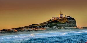 newcastle nobby  s lighthouse