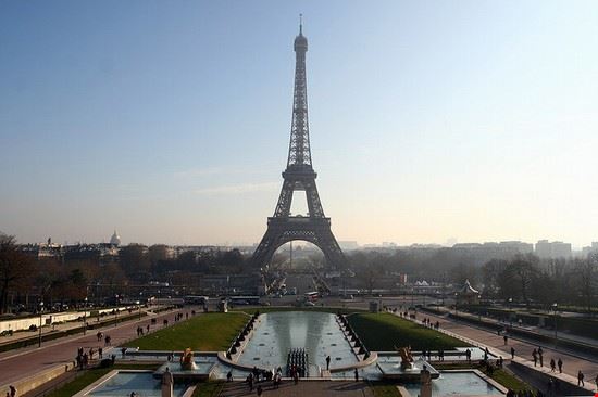 Eiffel Tower Paris bibendum84 - Creative commons bibendum84