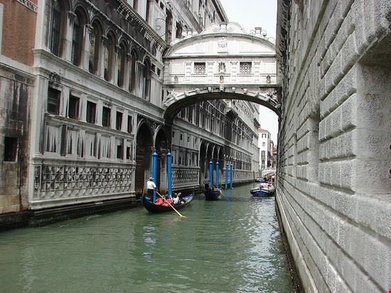 The Bridge of Sighs Venice H Sanchez - Creative commons H Sanchez