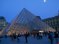La piramide del Louvre