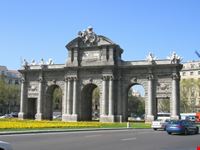 madrid puerta de alcala madrid