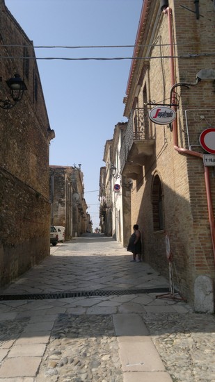 entrando in paese