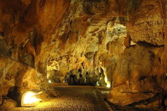Le grotte di Pastena Le grotte di Pastena  