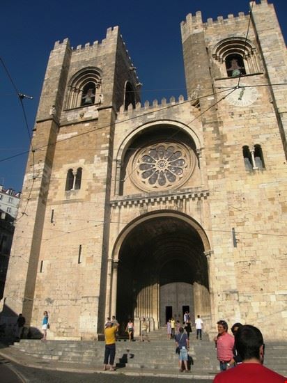 Cattedrale Particolare della facciata della cattedrale di Lisbona  
