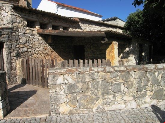  e' la casa dei due fratelli Marto, due due bimbi che videro la Madonna  