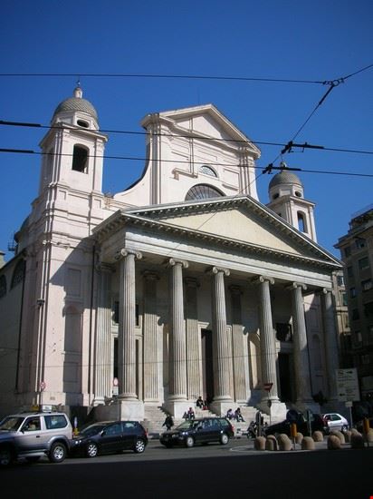 Basilica della SS. Annunziata facciata principale  