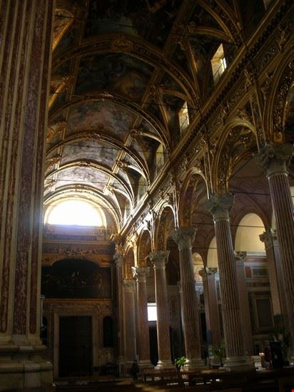 Basilica della SS. Annunziata particolare degli interni  