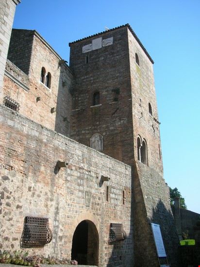  altro particolare della parte medievale del castello  