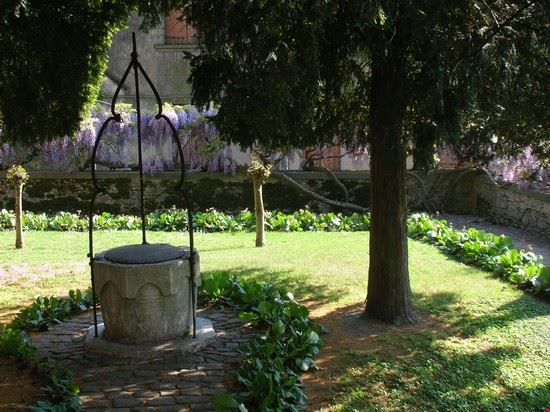 Castello Di Monselice chiostro fiorito  