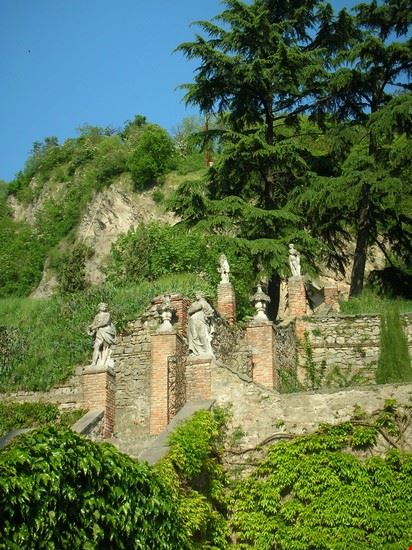  scalinata verso il colle  