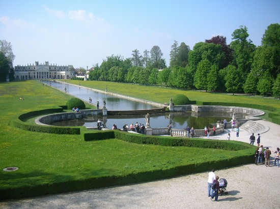 villa pisani