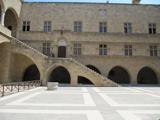 Palazzo del Gran Maestro Rodi  