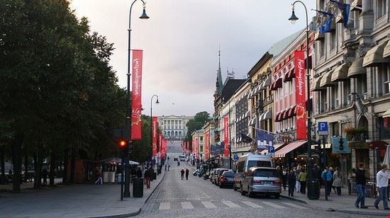 Karl Johans Gate Oslo dionhinchcliffe - Creative commons dionhinchcliffe