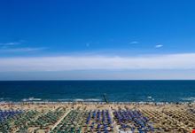 rimini veduta della spiaggia