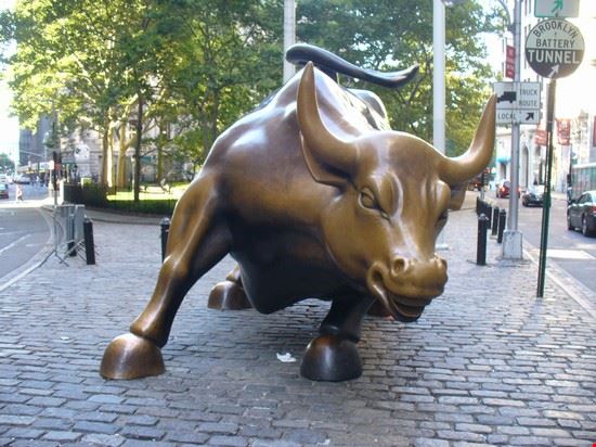 Charging Bull a Wall Street New York  