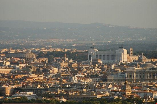 Altare della Patria Roma RaSeLaSeD - Il Pinguino - Creative commons RaSeLaSeD - Il Pinguino