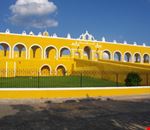 il monastero di izamal merida il monastero di izamal merida