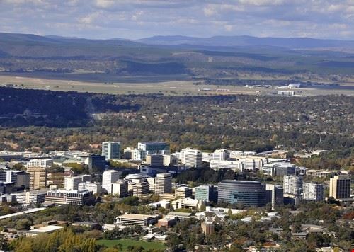  Canberra SF photo - www.shutterstock.com SF photo