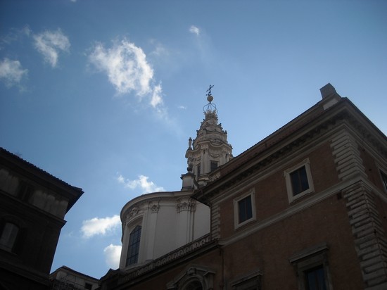 La particolare cupoladi S.Ivo alla Sapienza
