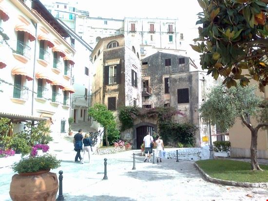 sperlonga sperlonga  