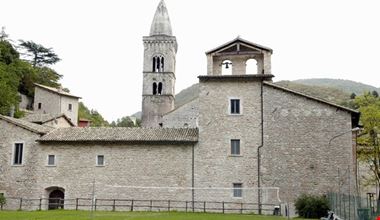 La chiesa La chiesa