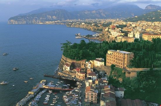  Sorrento  