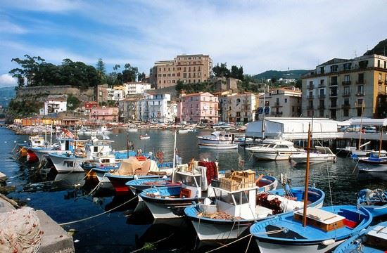  Sorrento  