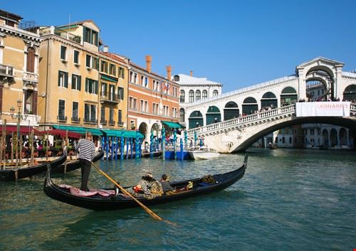 Grand Canal Venice paul prescott / Shutterstock.com paul prescott / Shutterstock.com