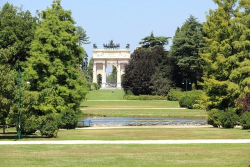  Milan ilFede - www.shutterstock.com ilFede