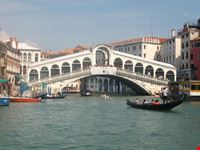 Rialto di giorno