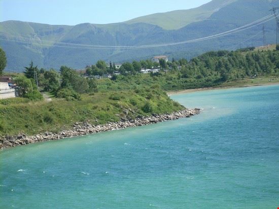lago Il lago di campotosto salendo verso il Gran Sasso!  