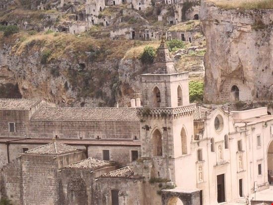Chiese rupestri Veduta della Chiesa e del cricondario  