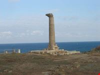 L'unica colonna dell'antico tempio greco di Era Lacinia