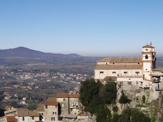 Artena