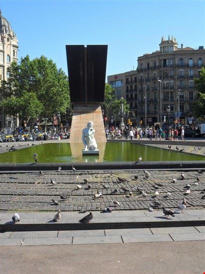 Plaça de Catalunya - Plaza Catalunya