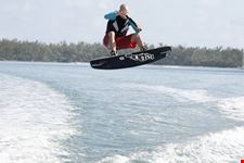 Acrobazie in acqua a Miami