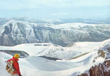 Campi di neve di Frontignano dal M. Bove nord