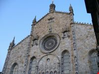 La facciata del Duomo di Como