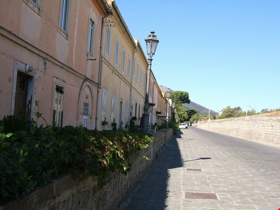 Casertavecchia le case degli operai dell'antica seteria di San Leucio  