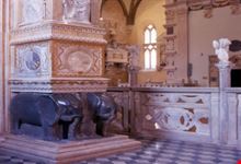 rimini interno del tempio malatestiano