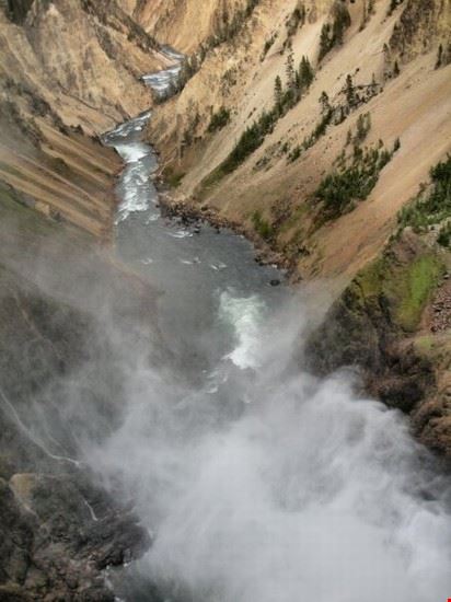  Yellowstone National Park  