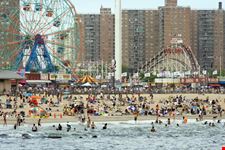 new york parco e spiaggia di coney island a brooklyn