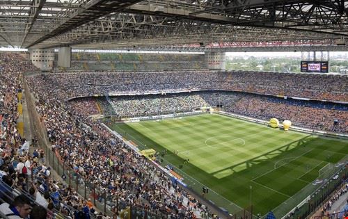 Stadio Giuseppe Meazza (San Siro) Milano 19699972 - www.shutterstock.com 19699972