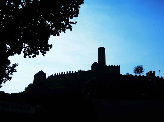 Il castello visto da lontano