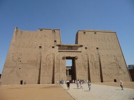  Luxor  