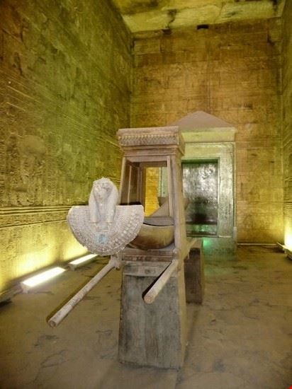  Luxor  