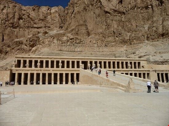  Luxor  